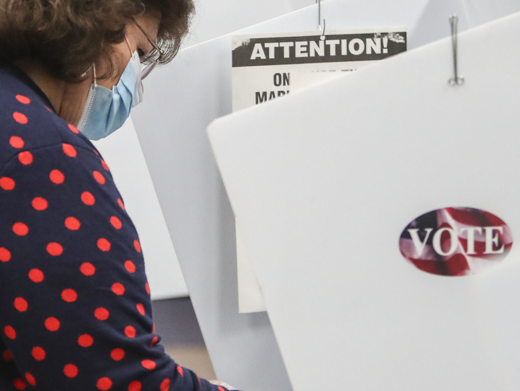 110320-qct-voting-jg-23.JPG